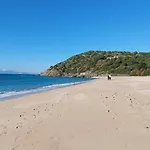 Casa Rosa Mari Pintau بيت للعطل